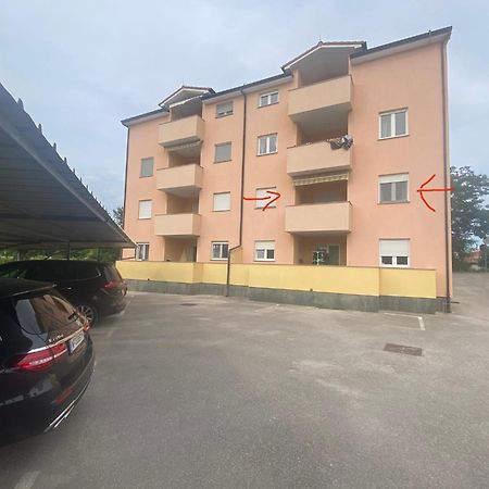 Apartment Noel Fažana Eksteriør bilde